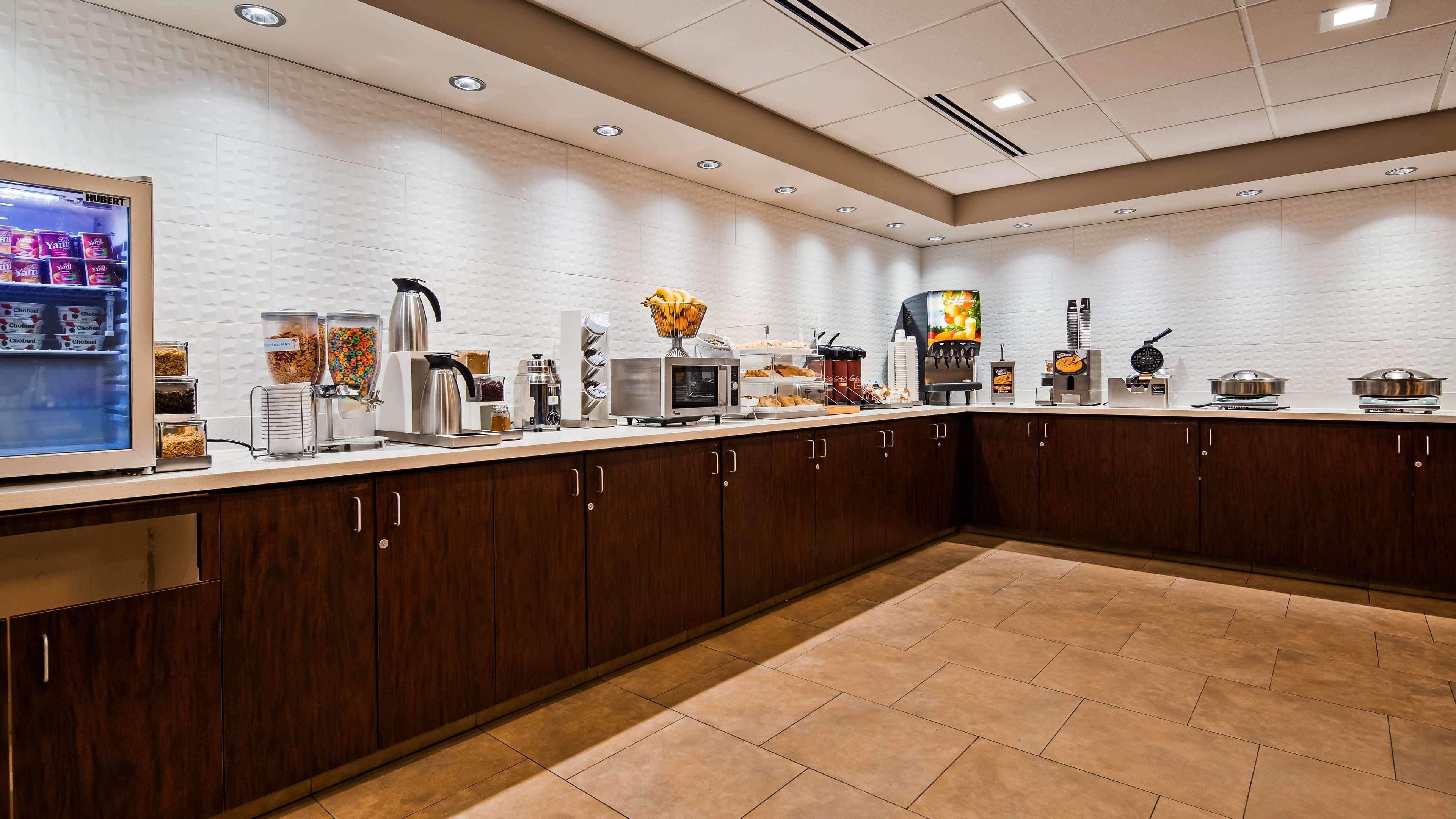 Best Western Plus Executive Hotel & Suites Sulphur Exterior foto